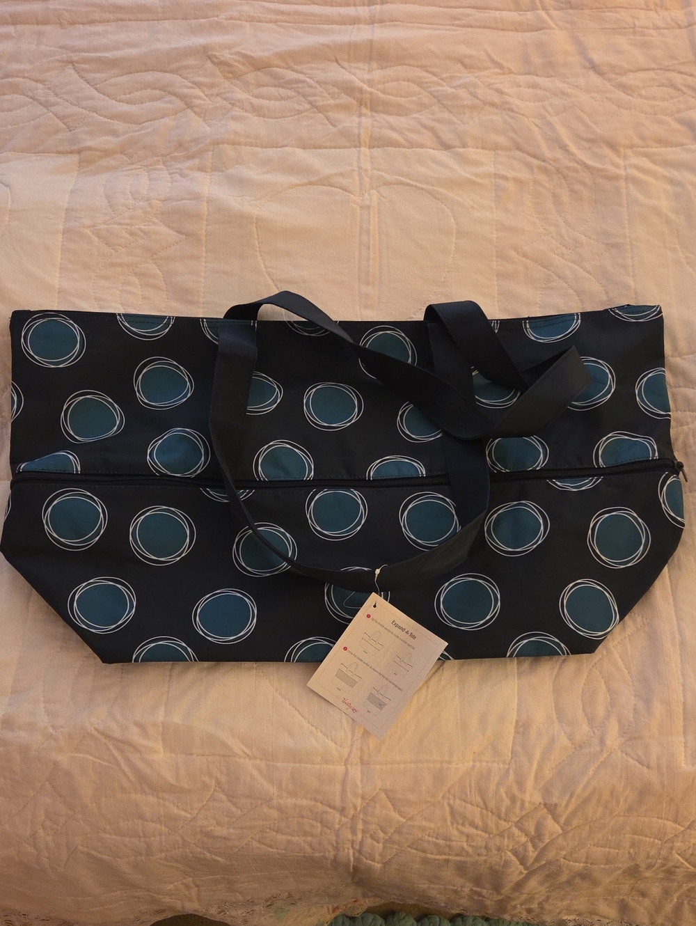thirty-one Expandable Black Tote with Teal Circle Print